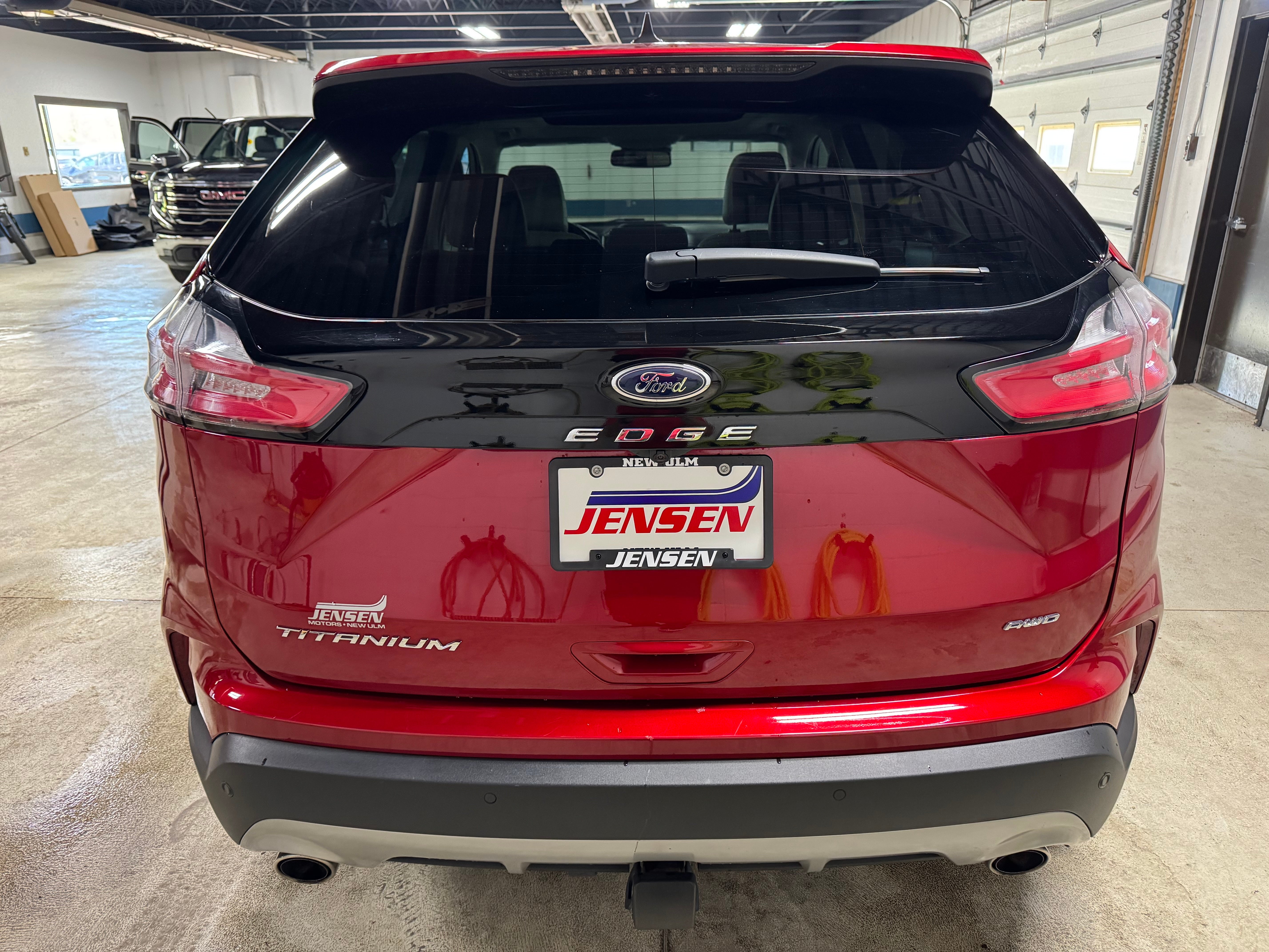 2022 Ford Edge Titanium
