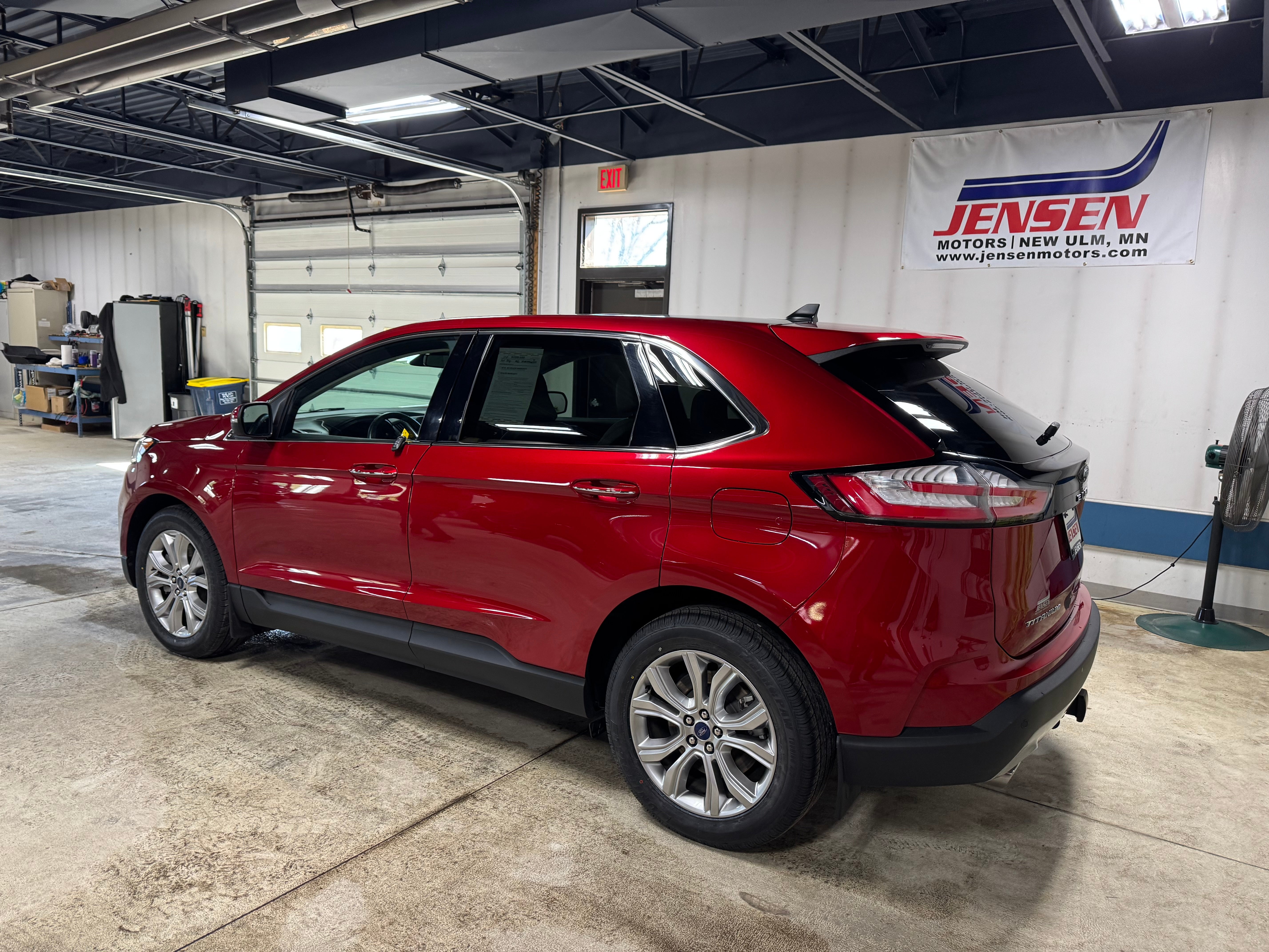 2022 Ford Edge Titanium