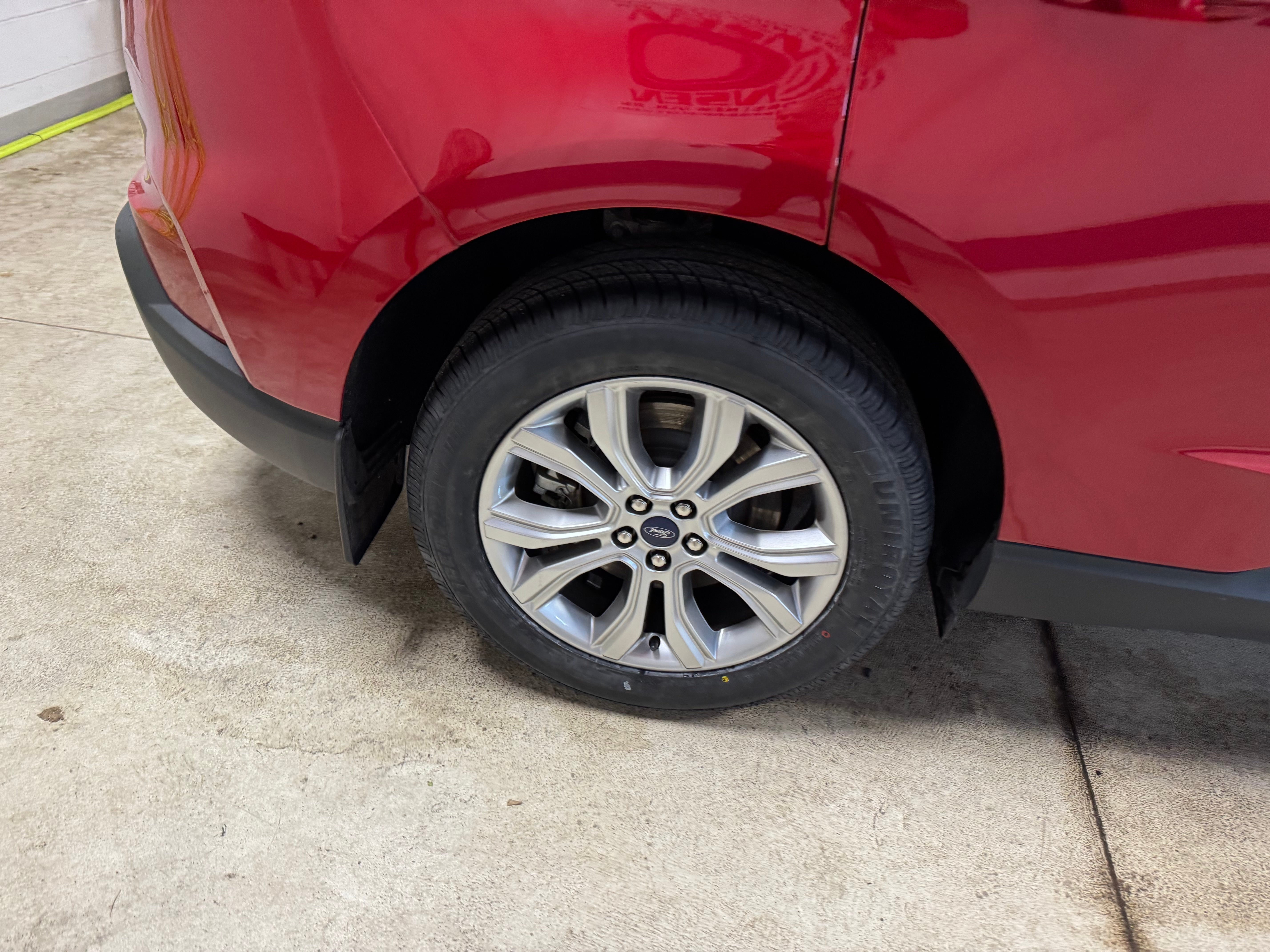 2022 Ford Edge Titanium