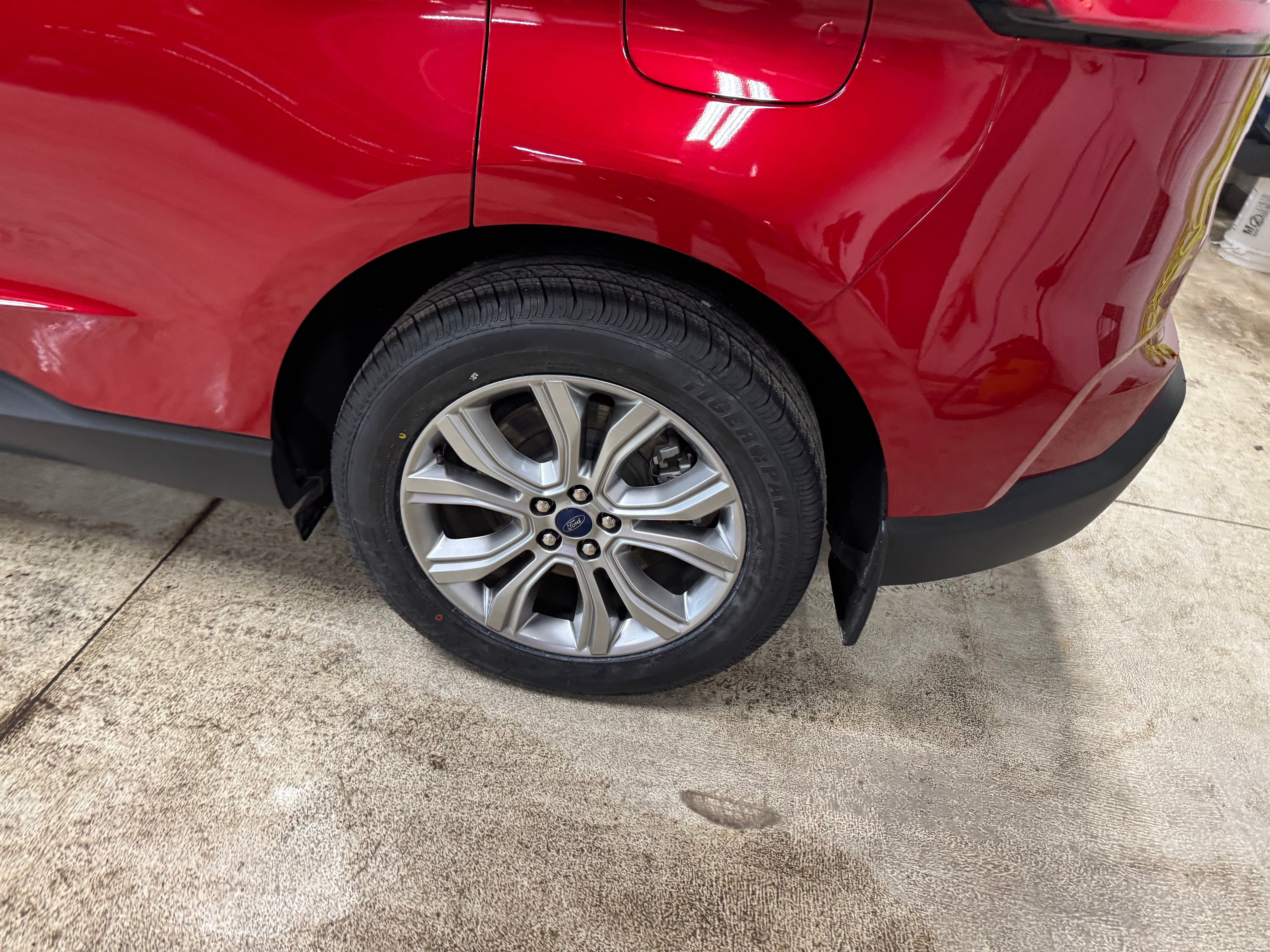 2022 Ford Edge Titanium