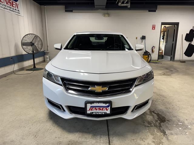 Used 2018 Chevrolet Impala 1LT with VIN 2G1105S33J9102269 for sale in New Ulm, Minnesota