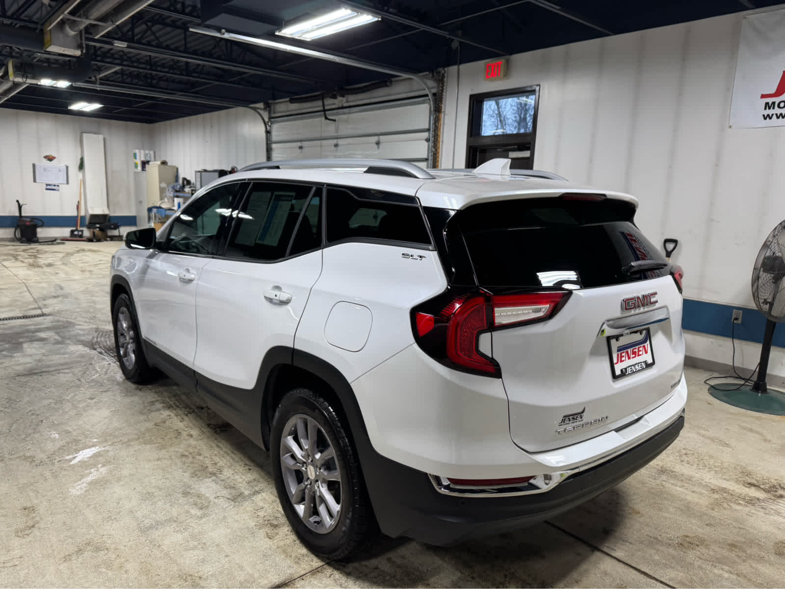 2024 GMC Terrain SLT