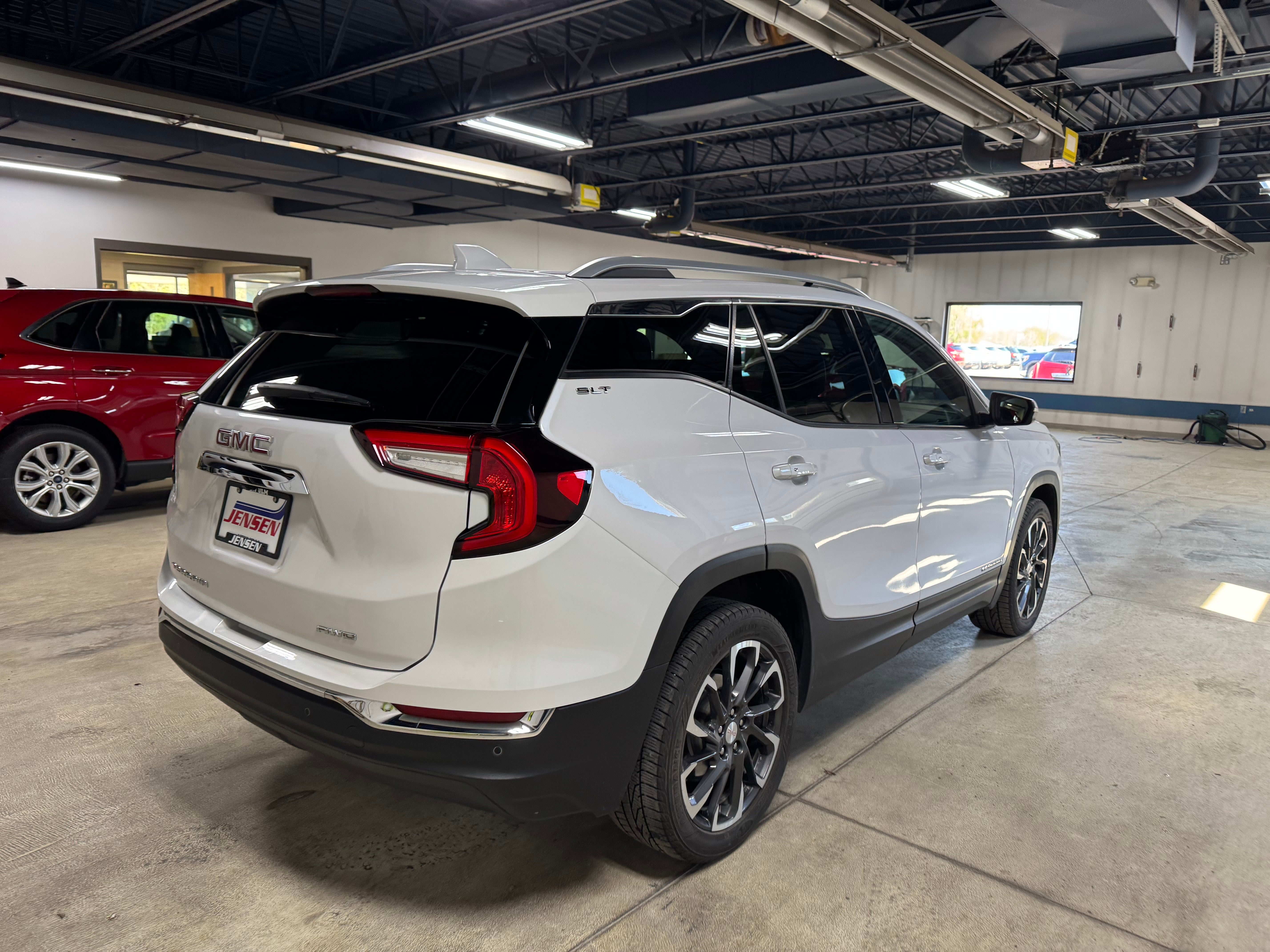 2022 GMC Terrain SLT