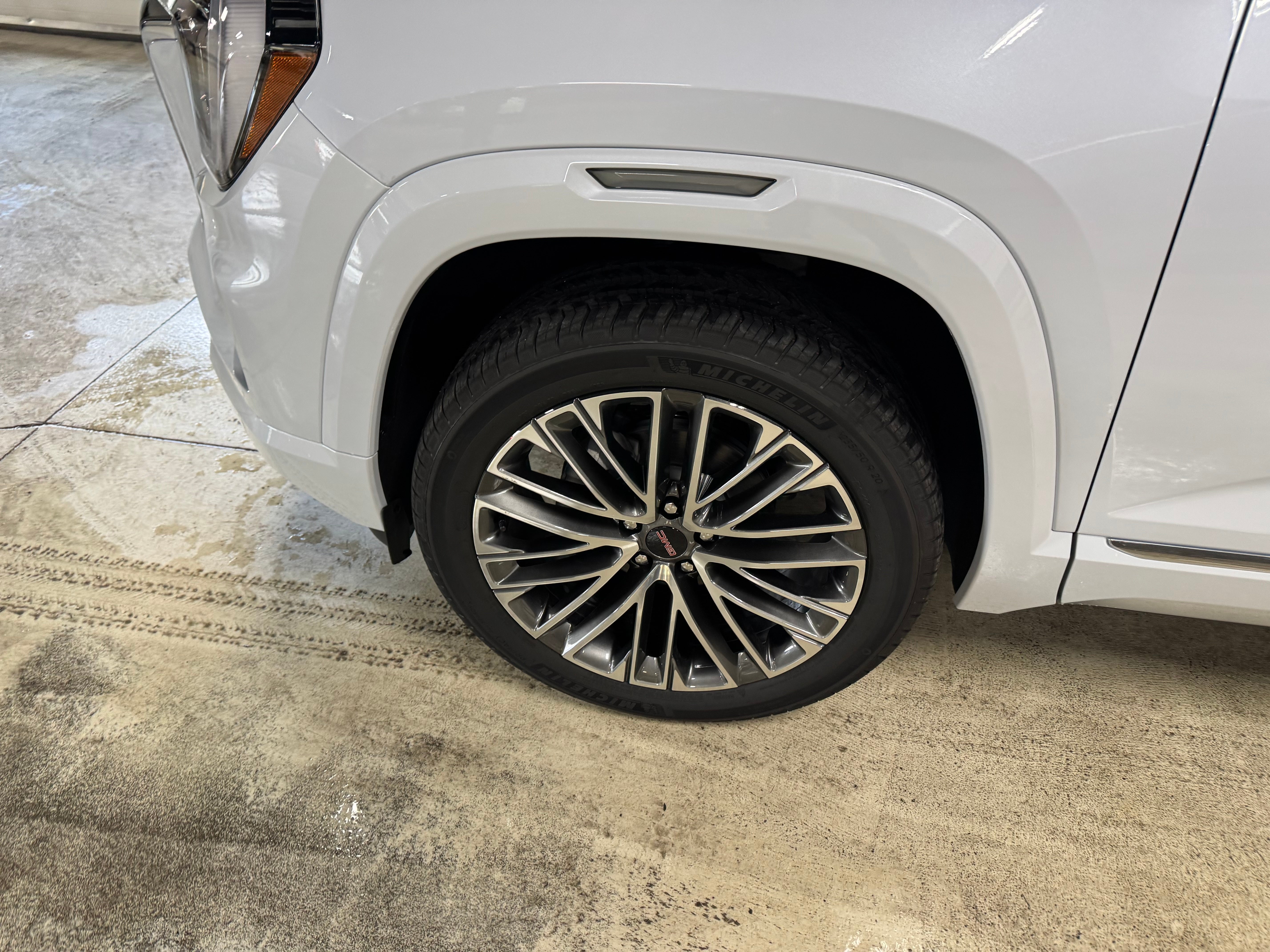 2026 GMC Terrain Denali - Photo 10