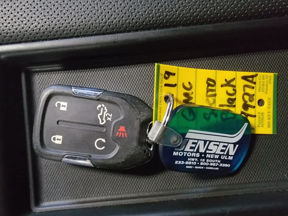 2019 GMC Sierra 1500 AT4