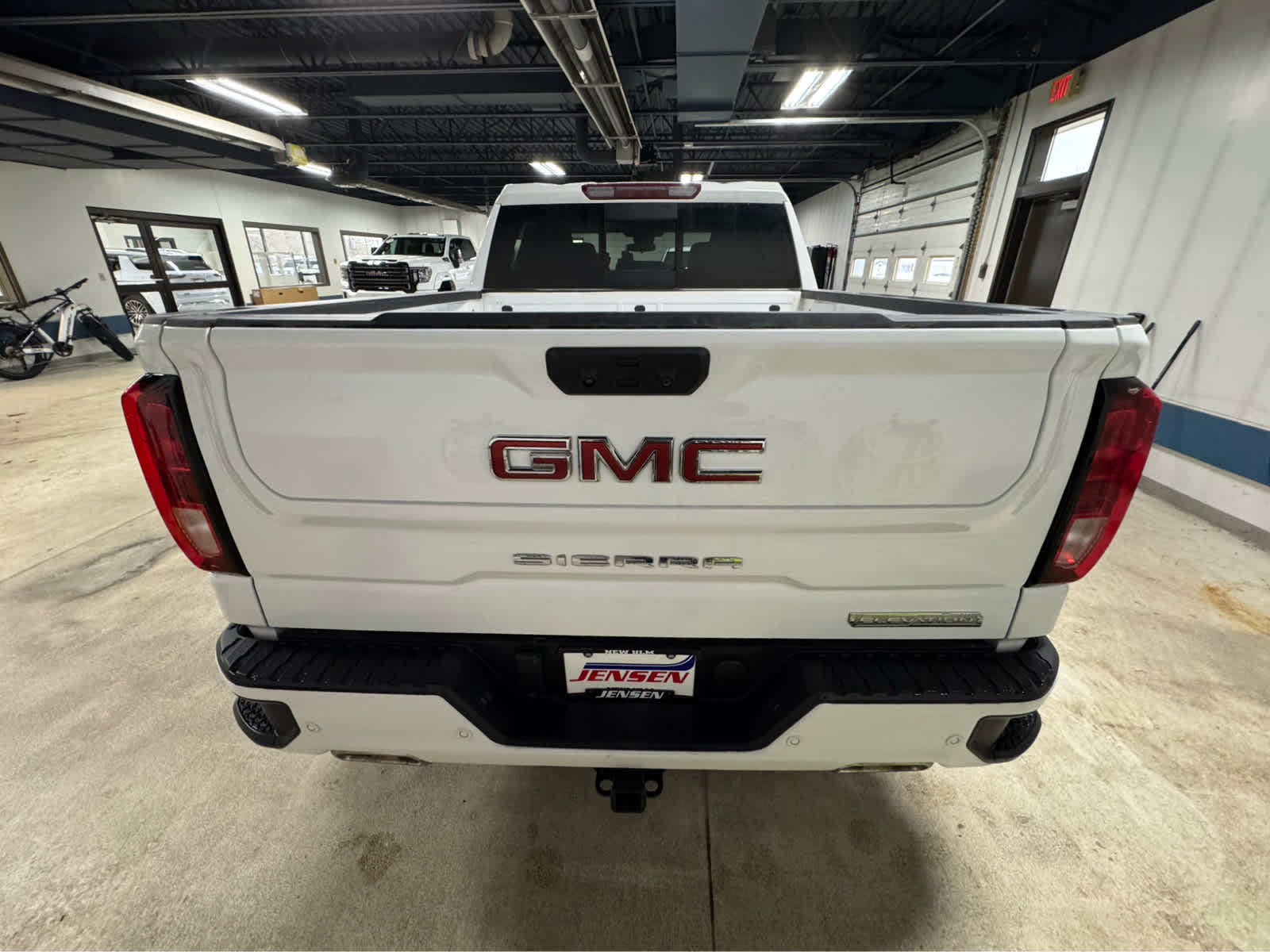 2024 GMC Sierra 1500 Elevation