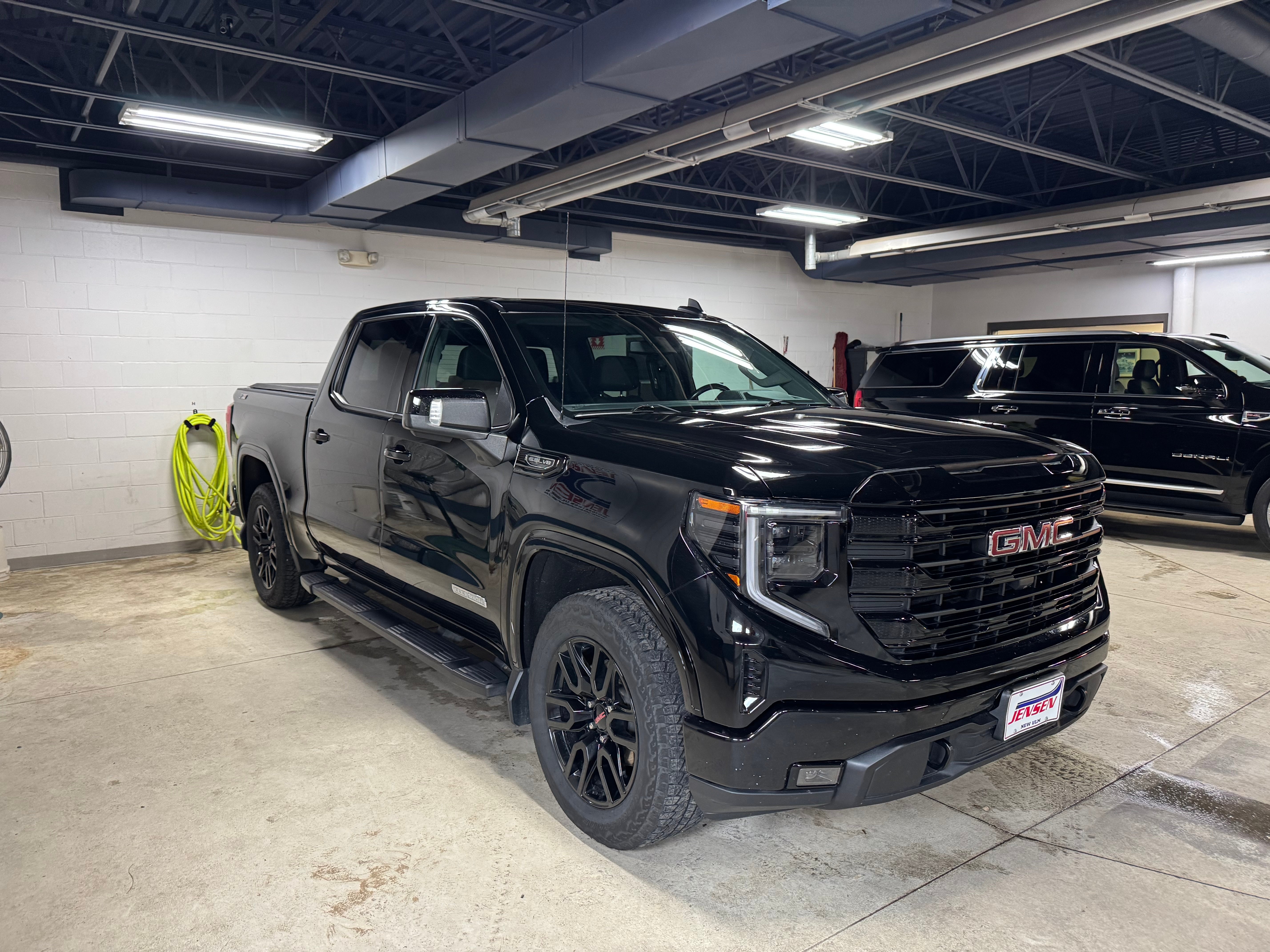 2022 GMC Sierra 1500 Elevation