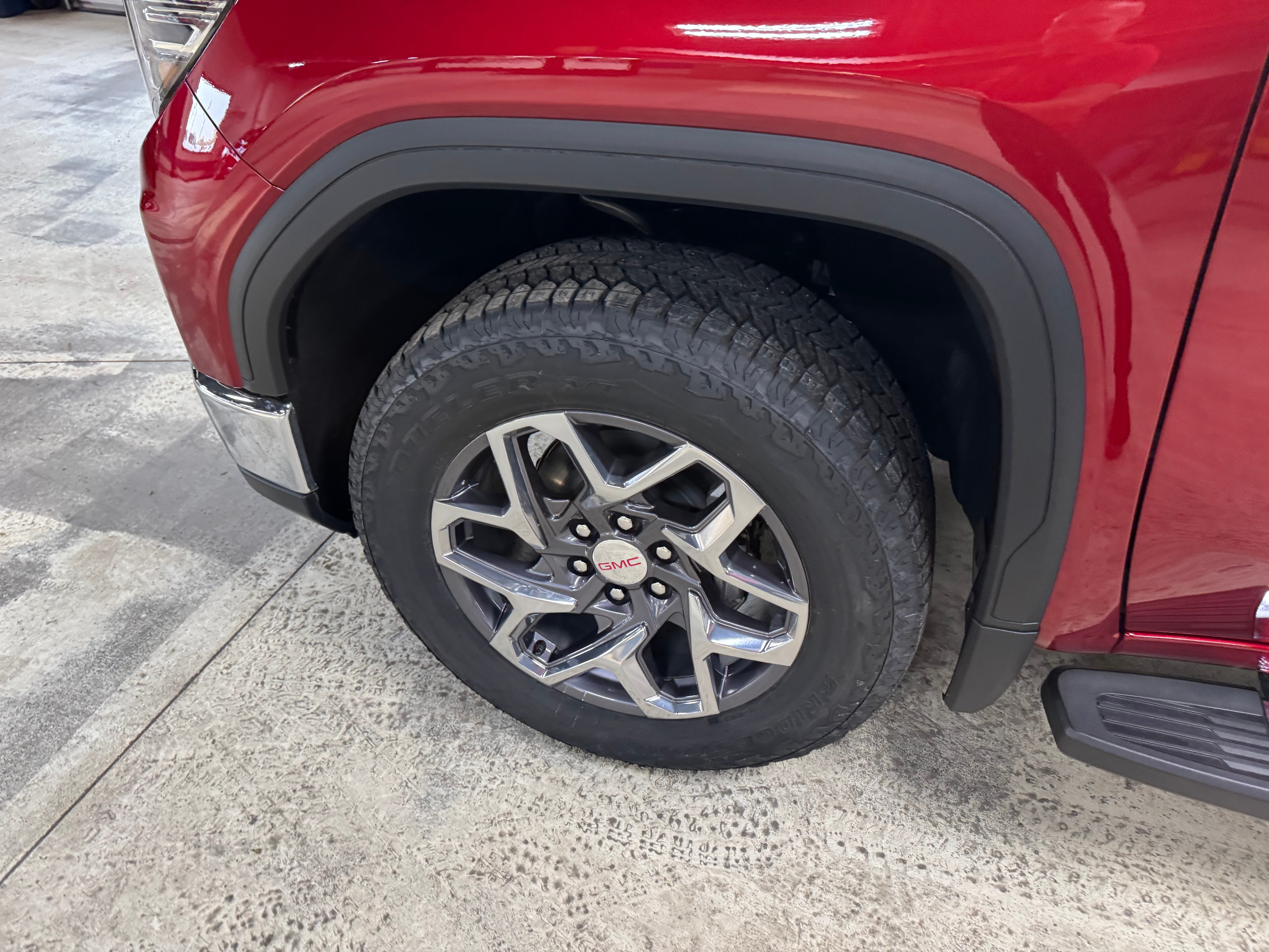 2026 GMC Sierra 1500 SLT - Photo 10