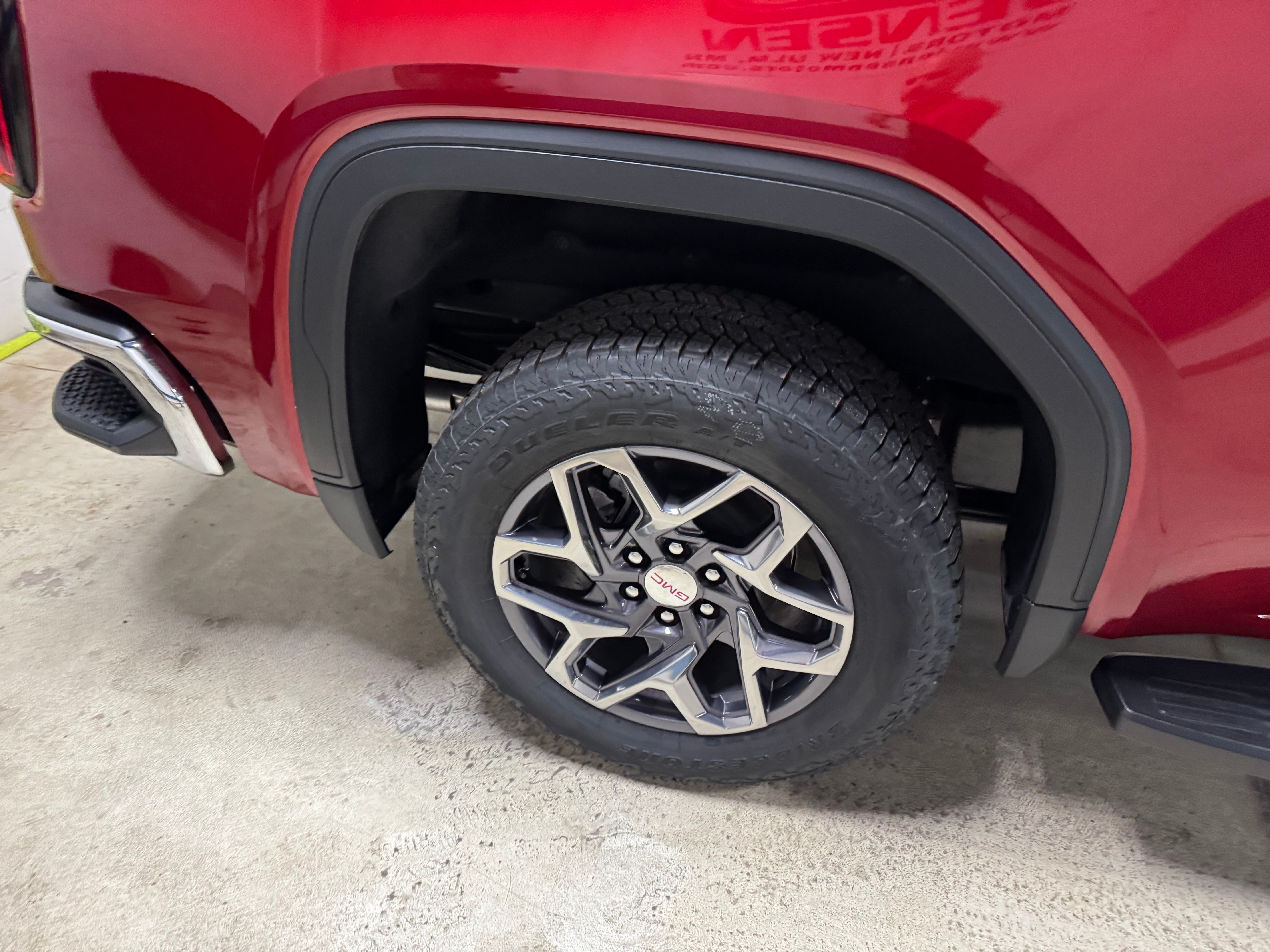 2026 GMC Sierra 1500 SLT - Photo 8