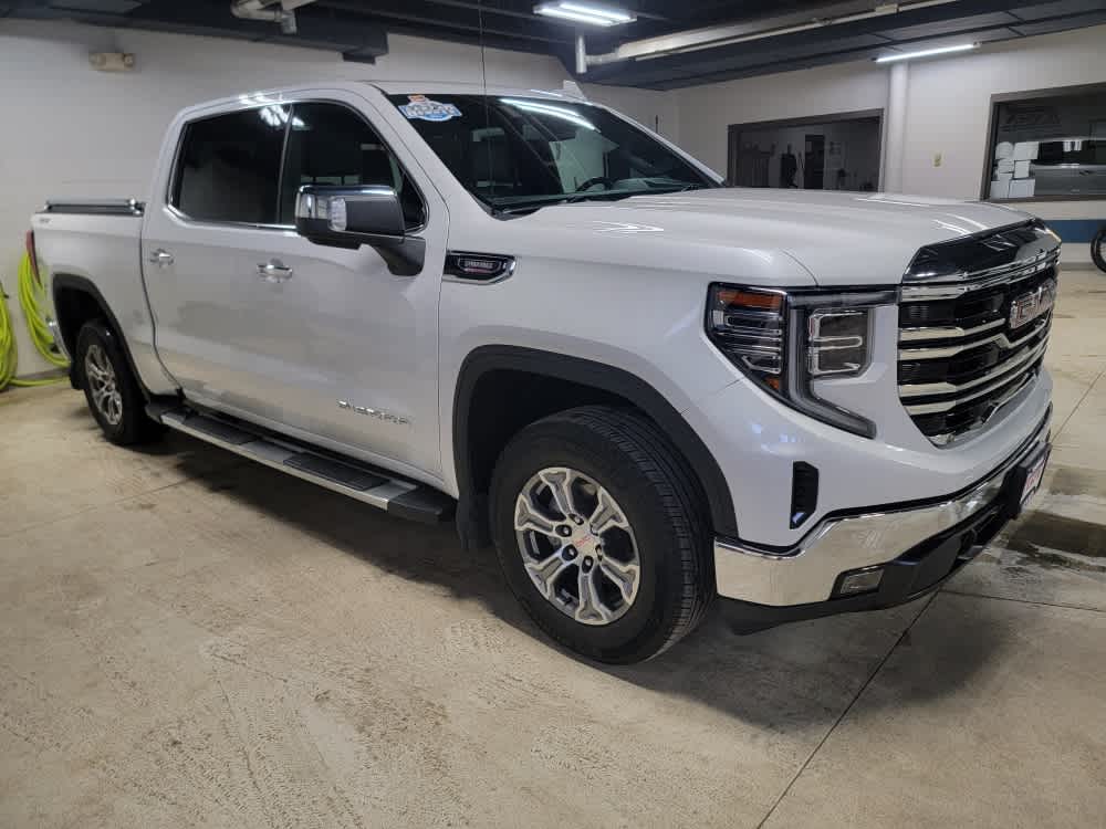 2022 GMC Sierra 1500 SLT