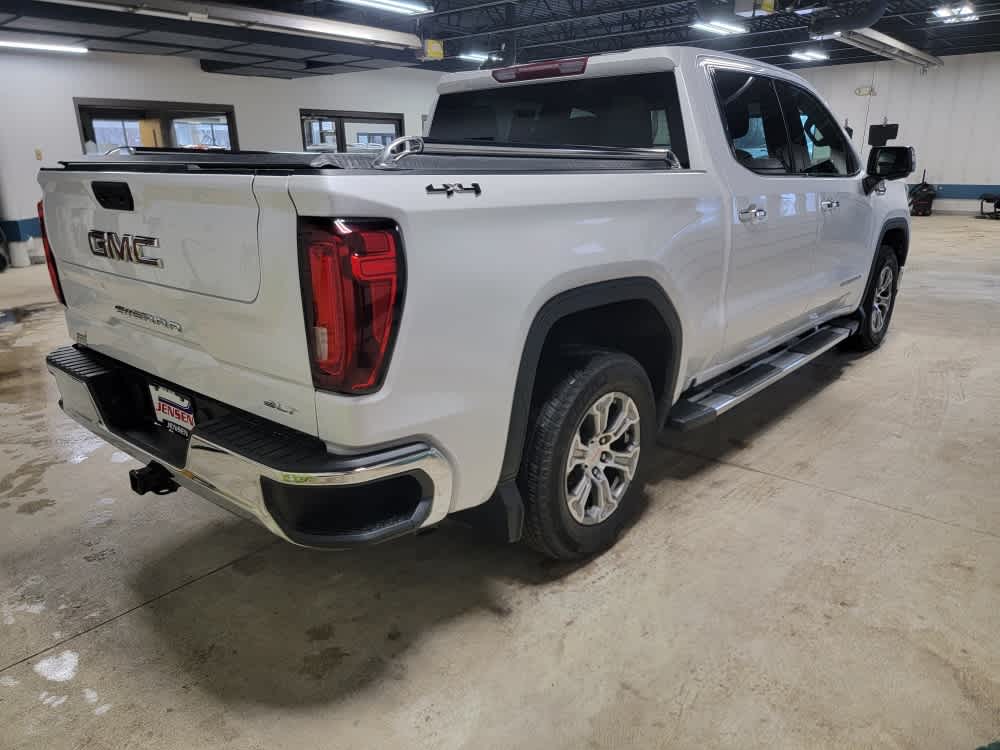 2022 GMC Sierra 1500 SLT