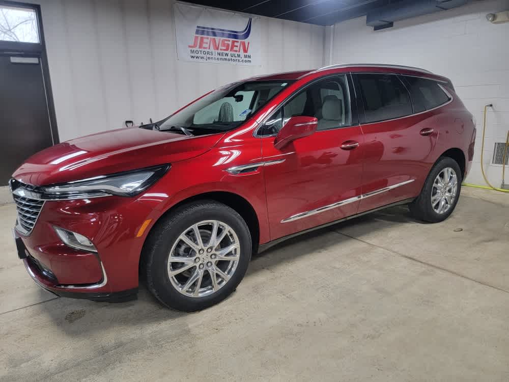 2023 Buick Enclave Essence