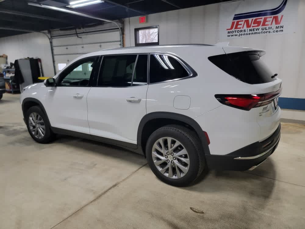 2025 Buick Enclave Preferred