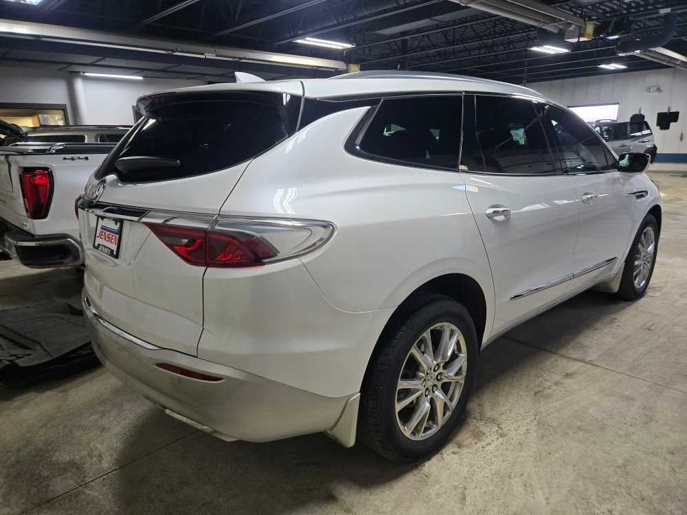 2023 Buick Enclave Premium