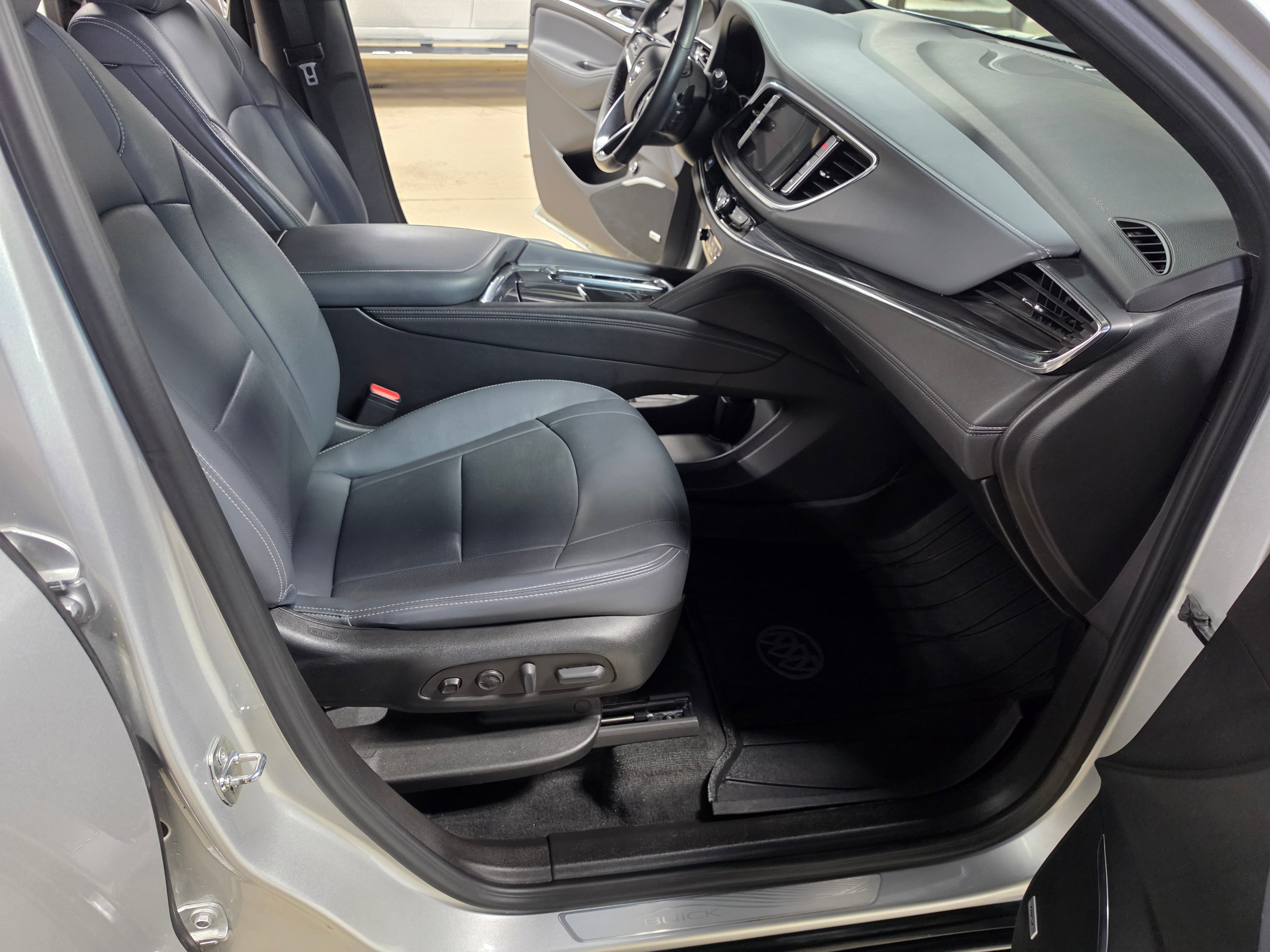 2022 Buick Enclave Premium