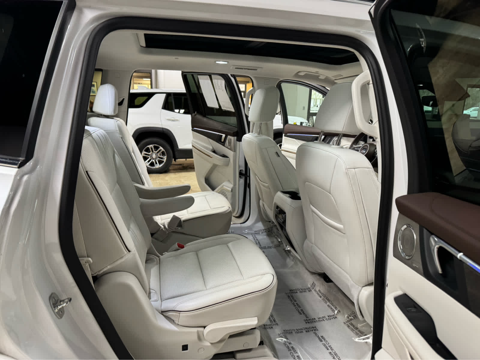 2025 Buick Enclave Avenir