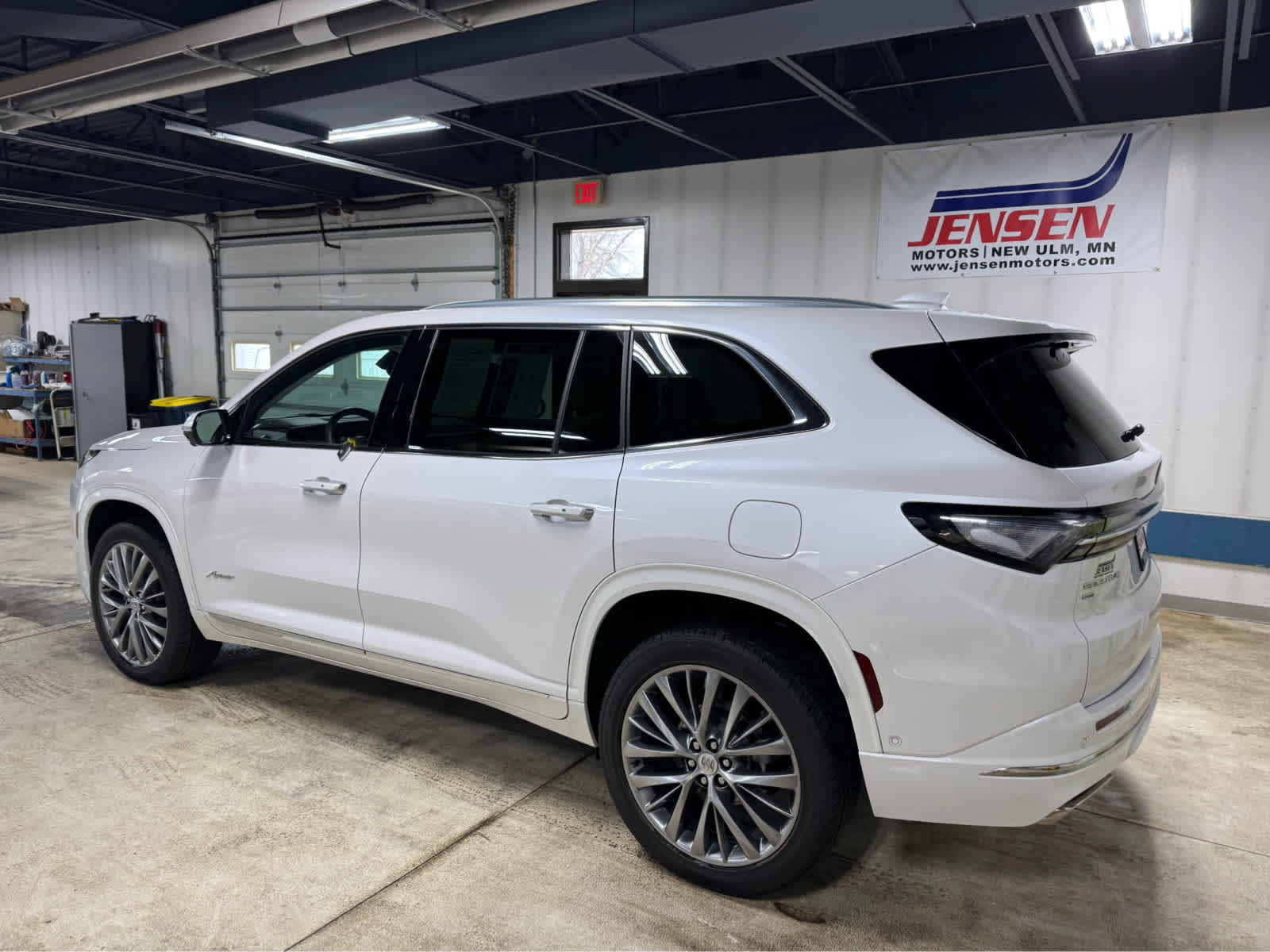 2025 Buick Enclave Avenir
