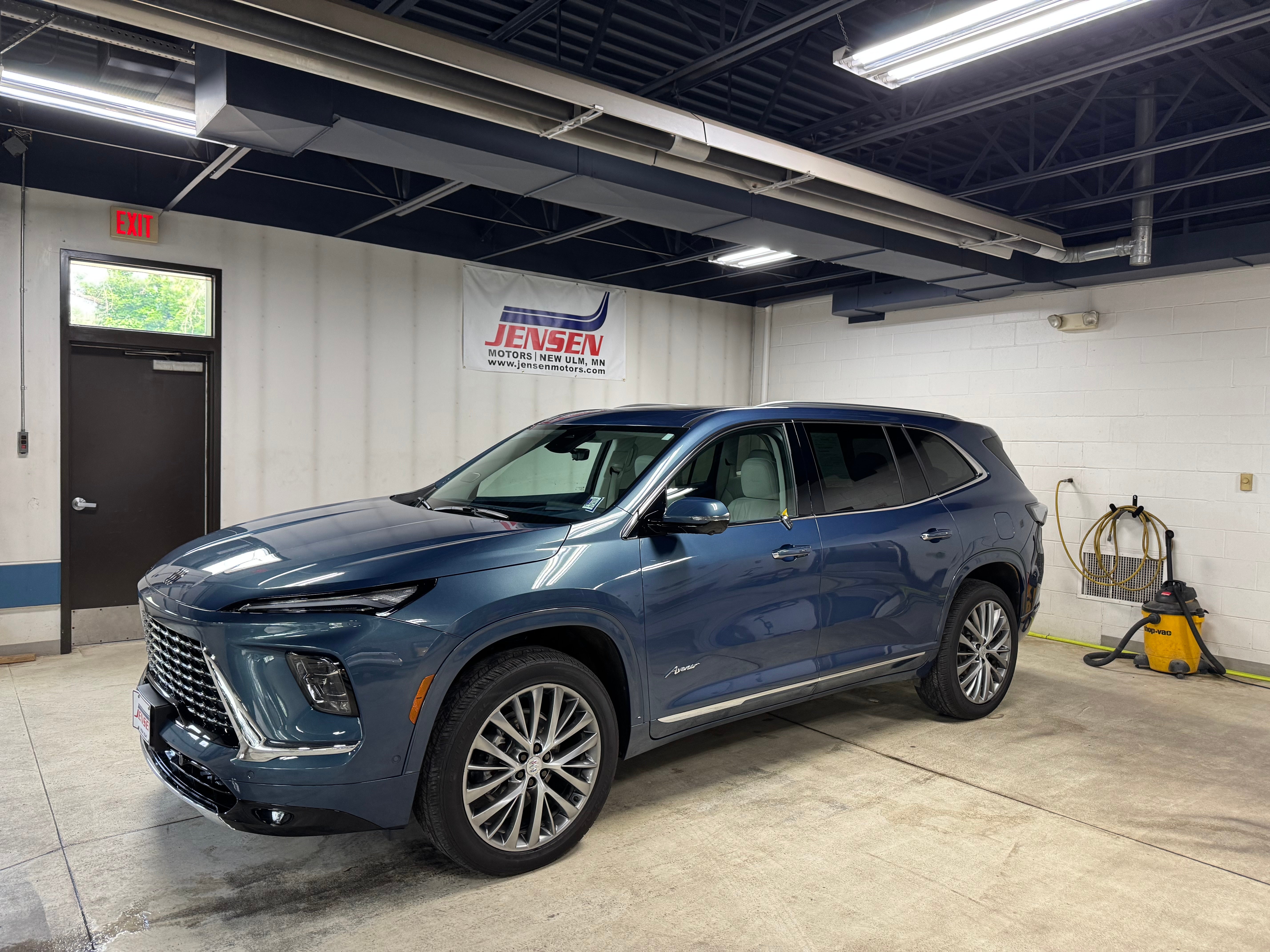 2026 Buick Enclave Avenir