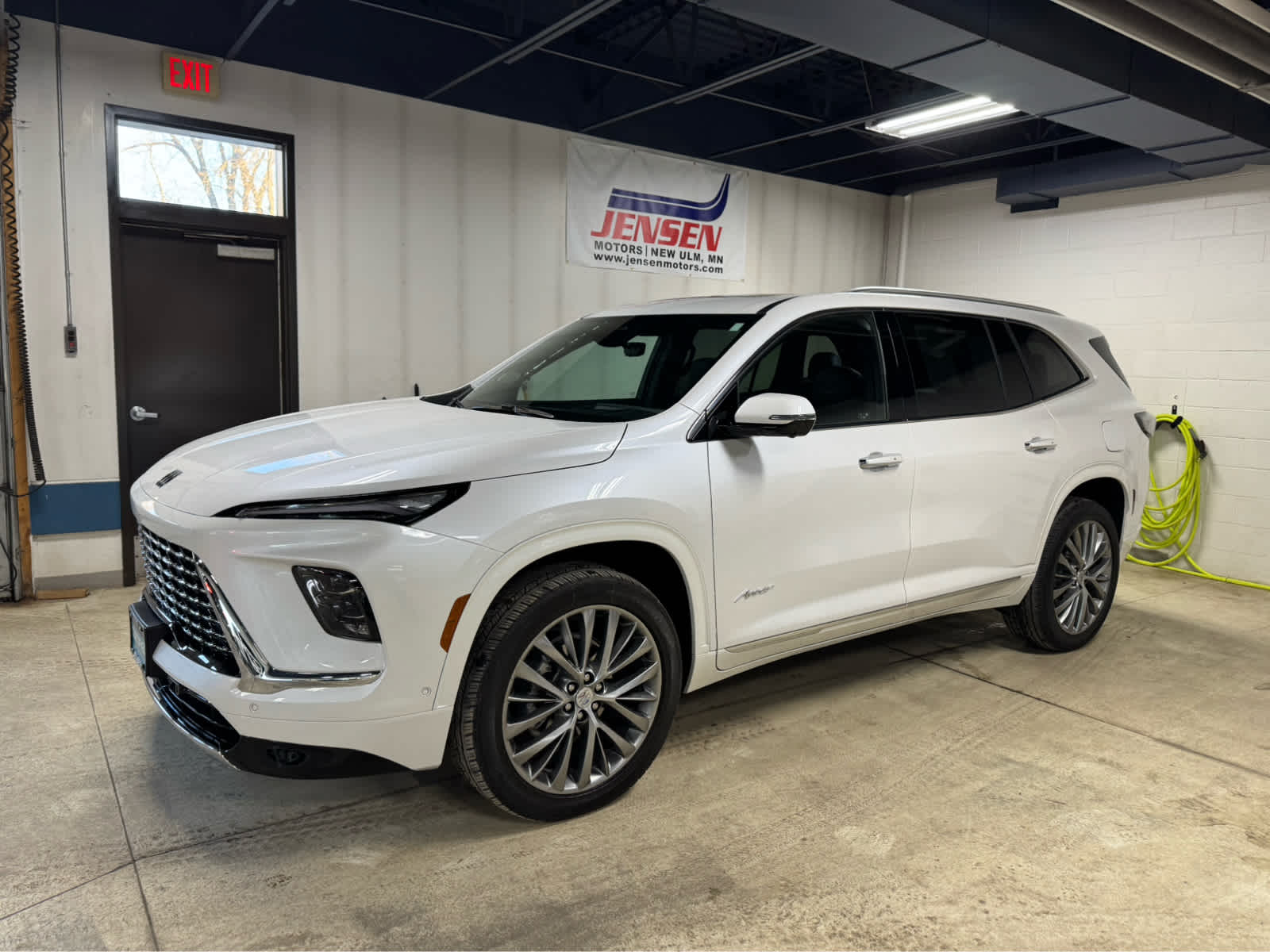 2025 Buick Enclave Avenir