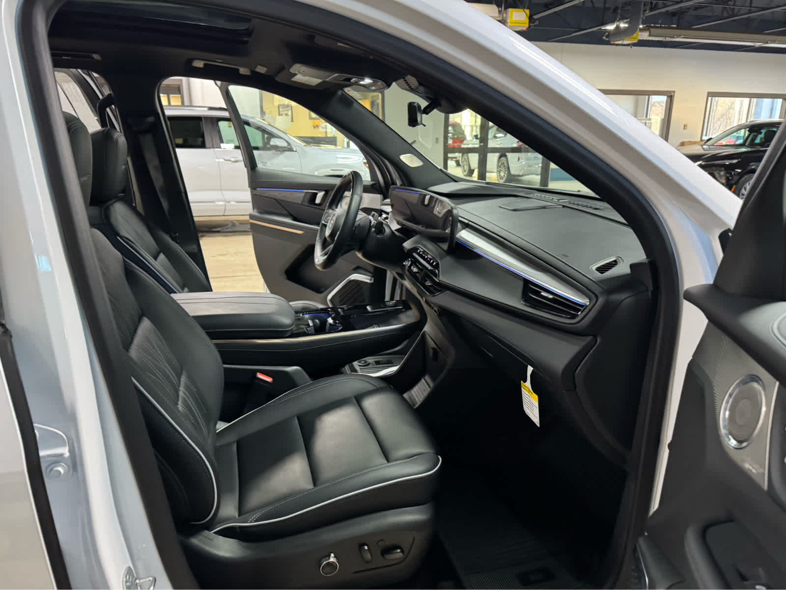 2025 Buick Enclave Avenir