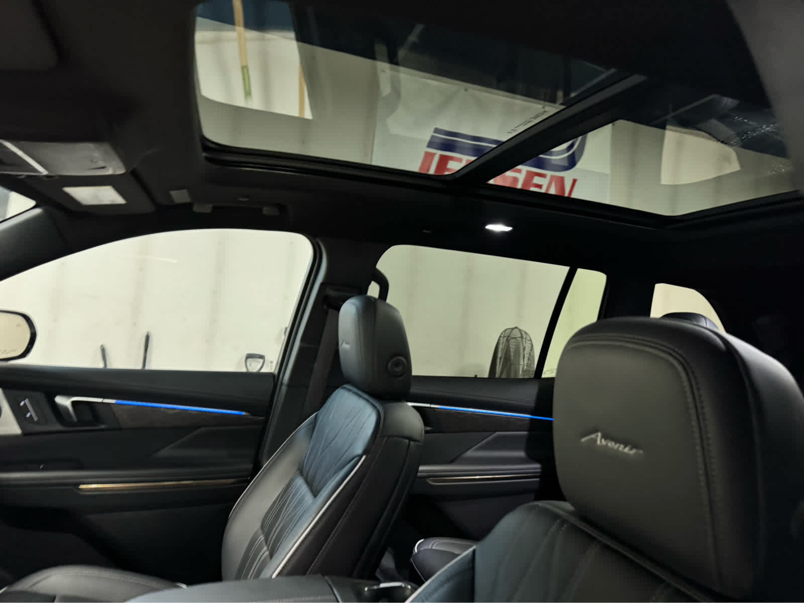 2025 Buick Enclave Avenir