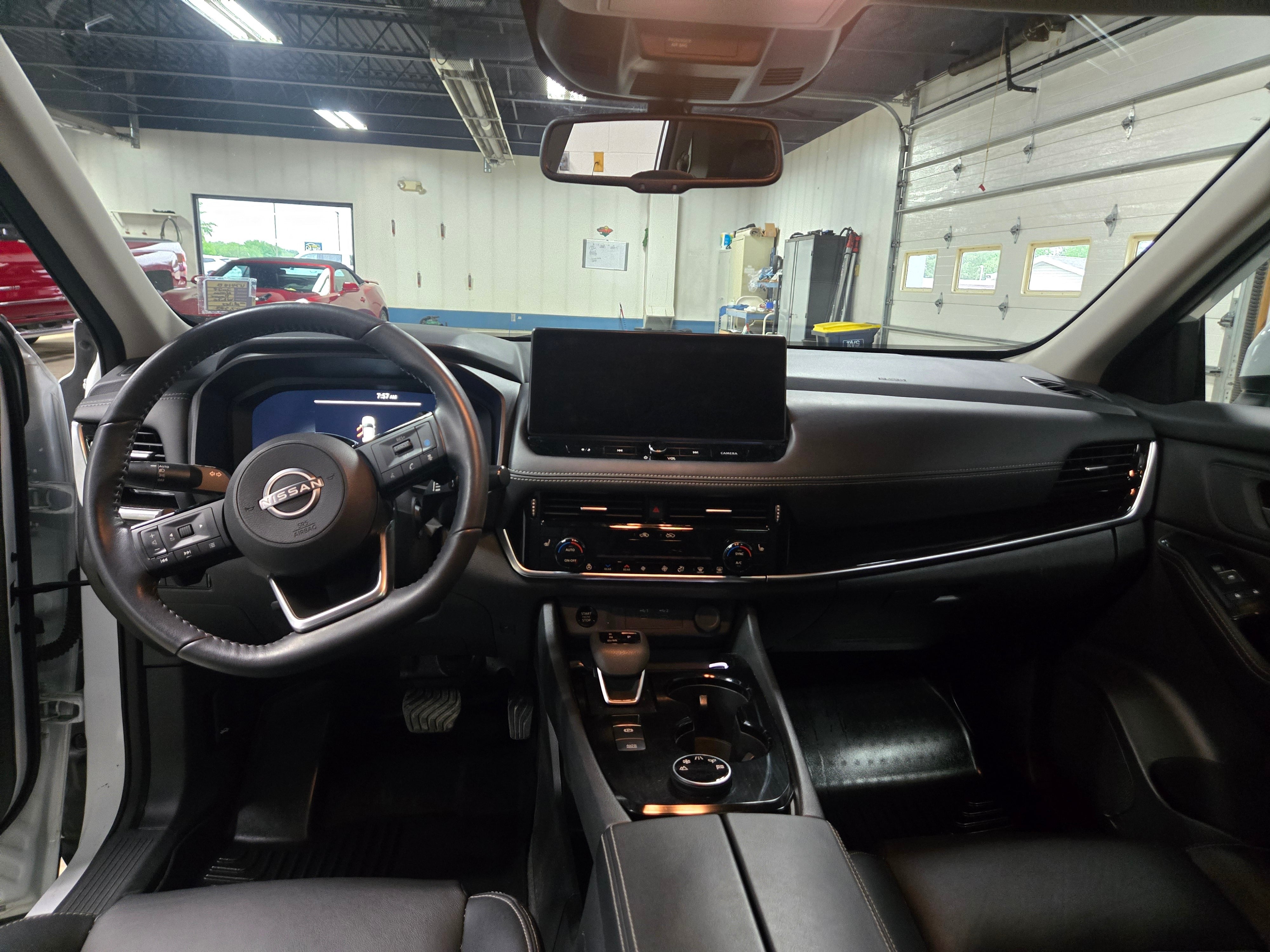 2024 Nissan Rogue SL