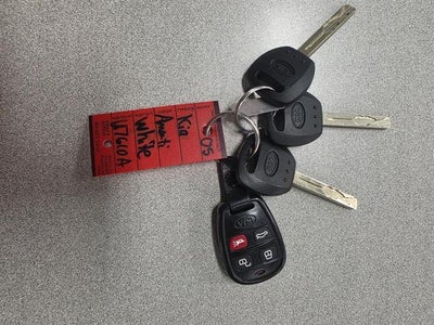 2005 Kia Amanti 4DR SDN AT
